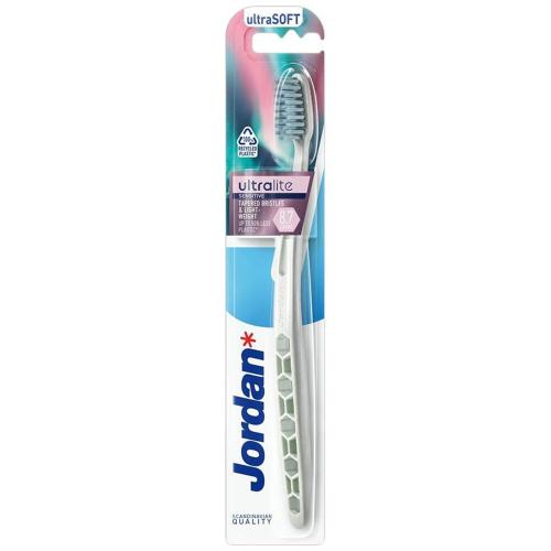 Jordan Ultralite Toothbrush UltraSoft 1 Τεμάχιο Εξαιρετικά Μαλακή Οδοντόβουρτσα για Βαθύ Καθαρισμό με Εξαιρετικά Λεπτές Ίνες Κωδ 310093 - Ανοιχτό Πράσινο